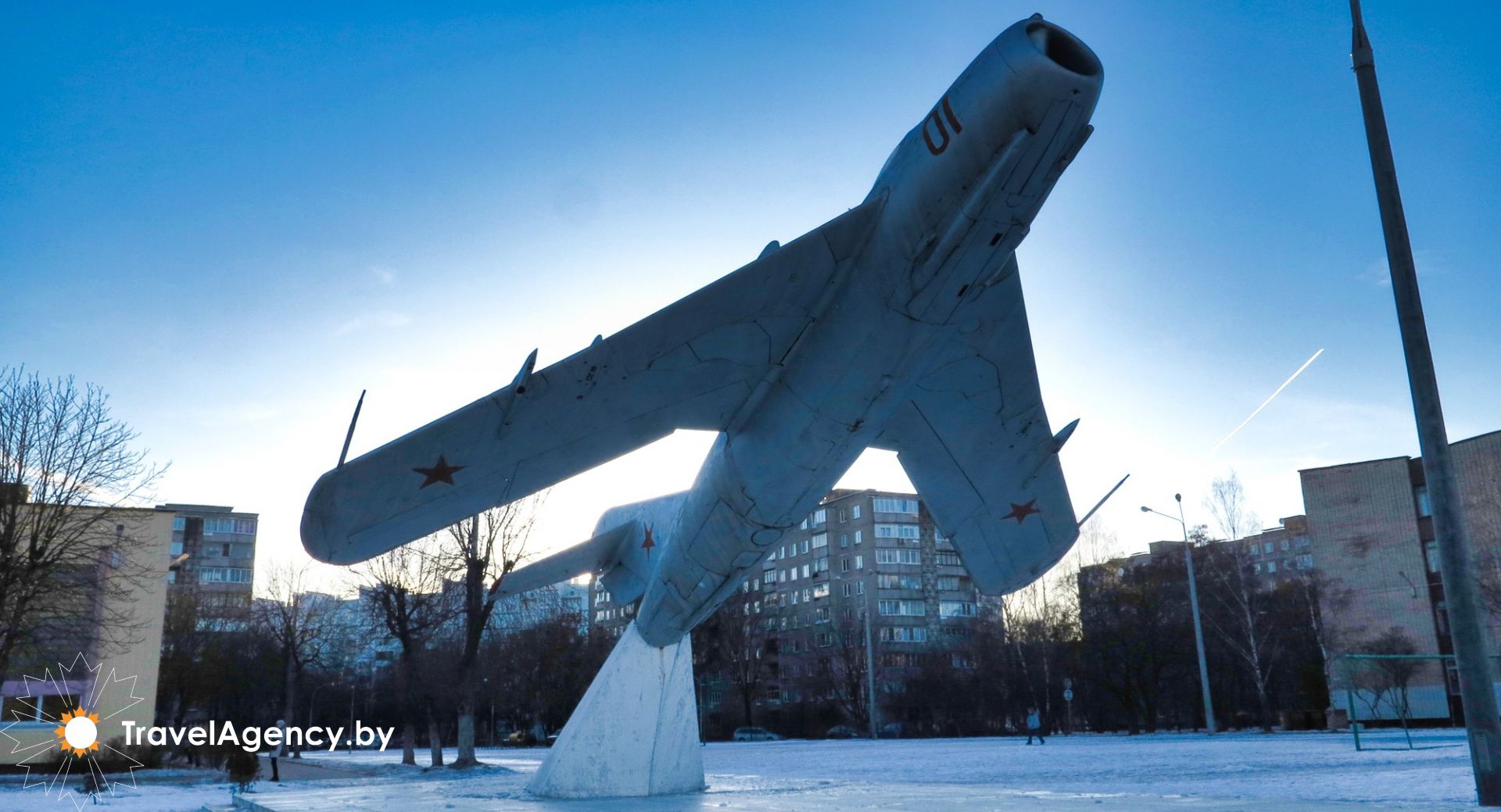 фото Памятник самолёт МИГ-17