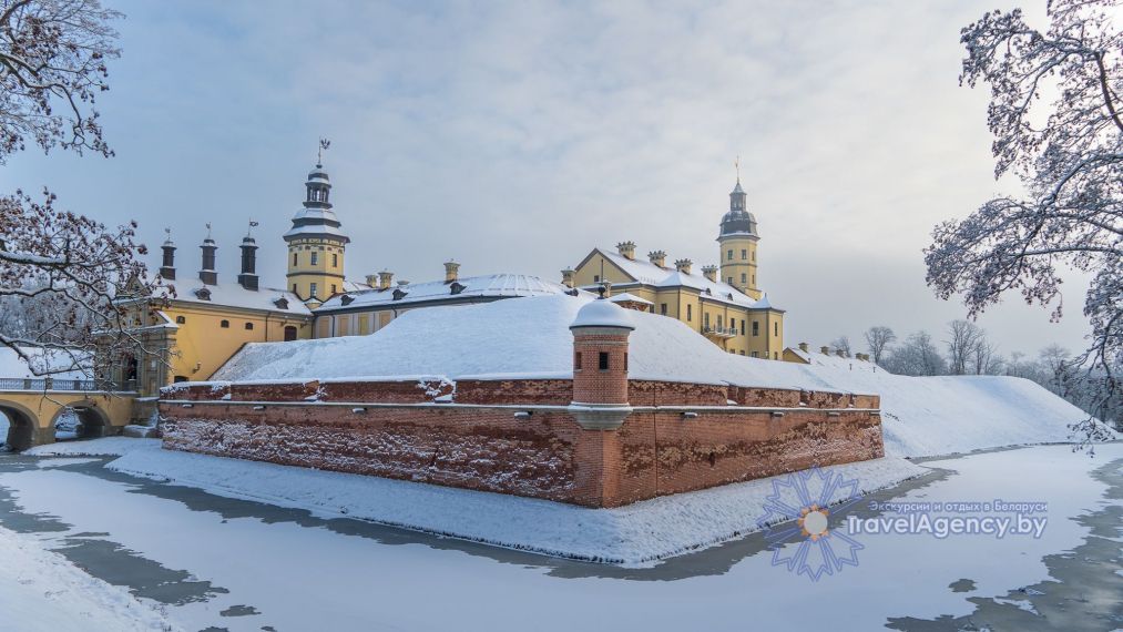 Дворцы и замки: Мир и Несвиж фото 