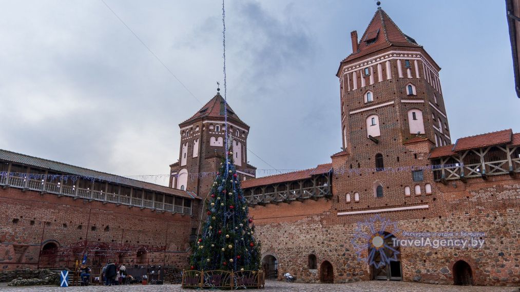 Дворцы и замки: Мир и Несвиж фото 