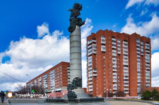 фото Монумент "Беларусь партизанская"