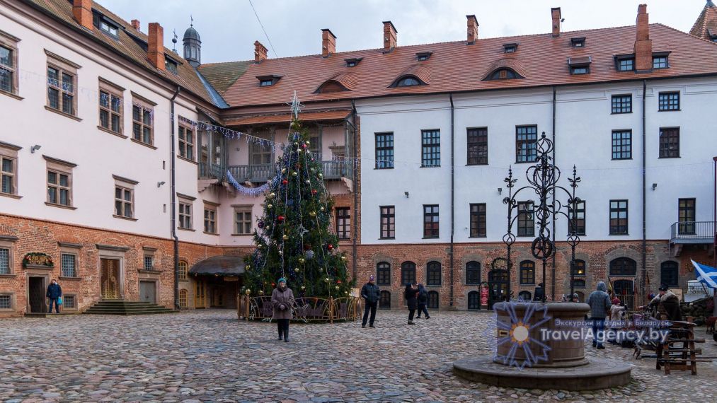 Дворцы и замки: Мир и Несвиж фото 