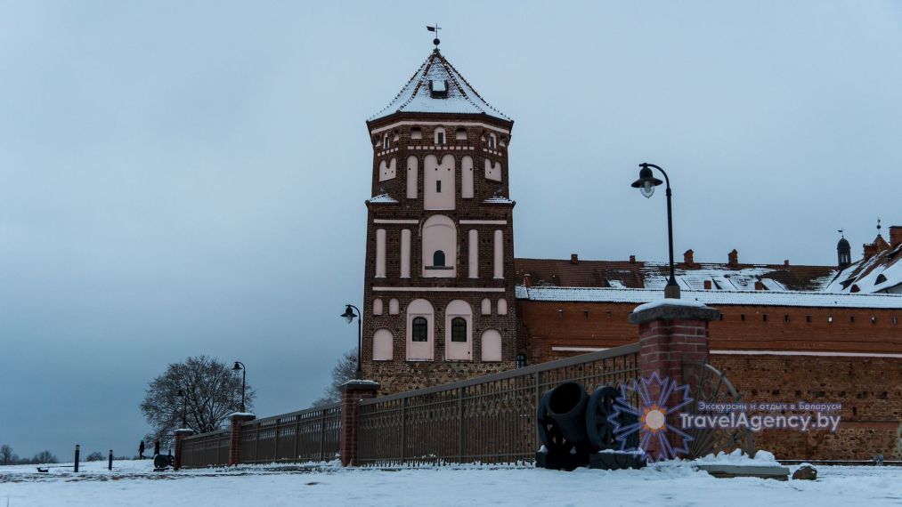 Дворцы и замки: Мир и Несвиж фото 